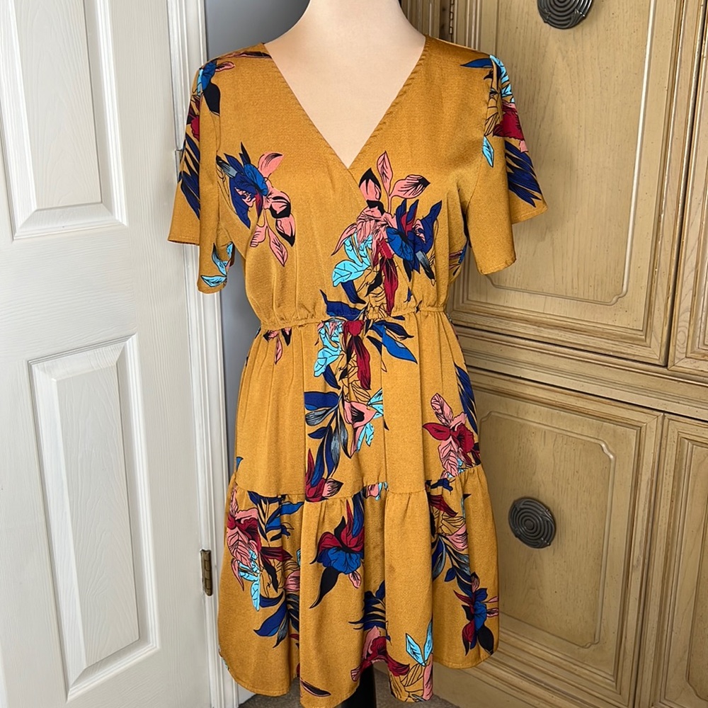 SHEIN Size Large Surplice Front Floral Print Dress